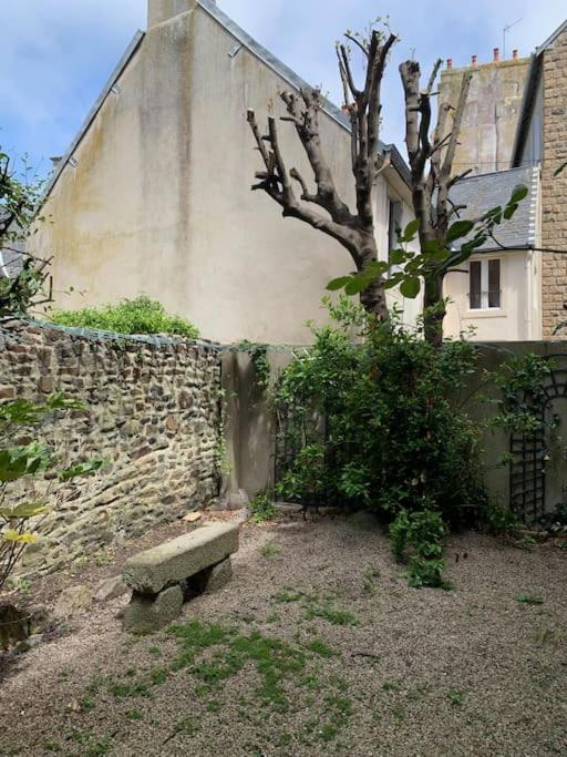 Maison Du Cap Lihou, Duplex Au 1Er Et 2Eme Etage Mansarde, Quartier Historique, Granville Kültér fotó